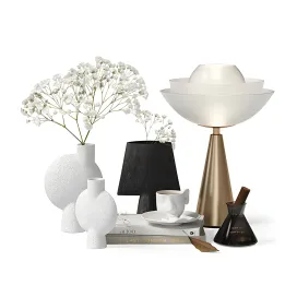 Decorative cup kiss